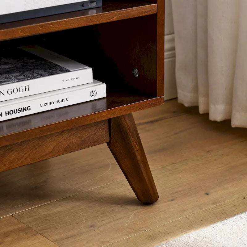 Meuble TV en noyer de 59 pouces avec étagères ouvertes et portes en rotin pour téléviseurs de 65 pouces