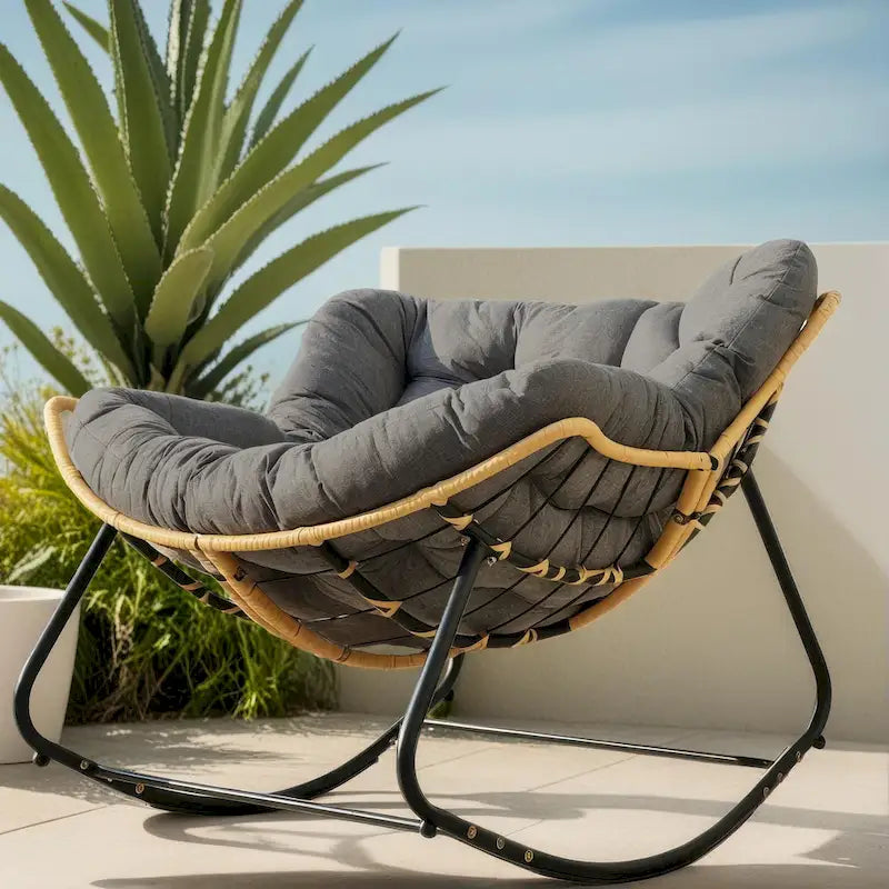 Fauteuil à bascule œuf avec motif en rotin
