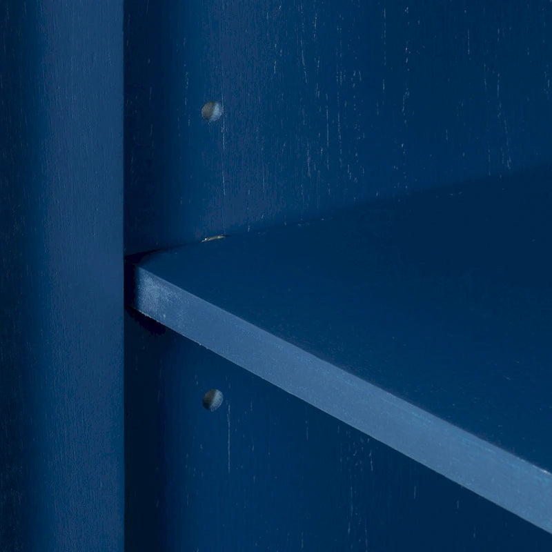 Buffet Roomfitters avec étagères réglables, poignées en métal rétro et pieds en pin, idéal pour le salon ou le bureau.