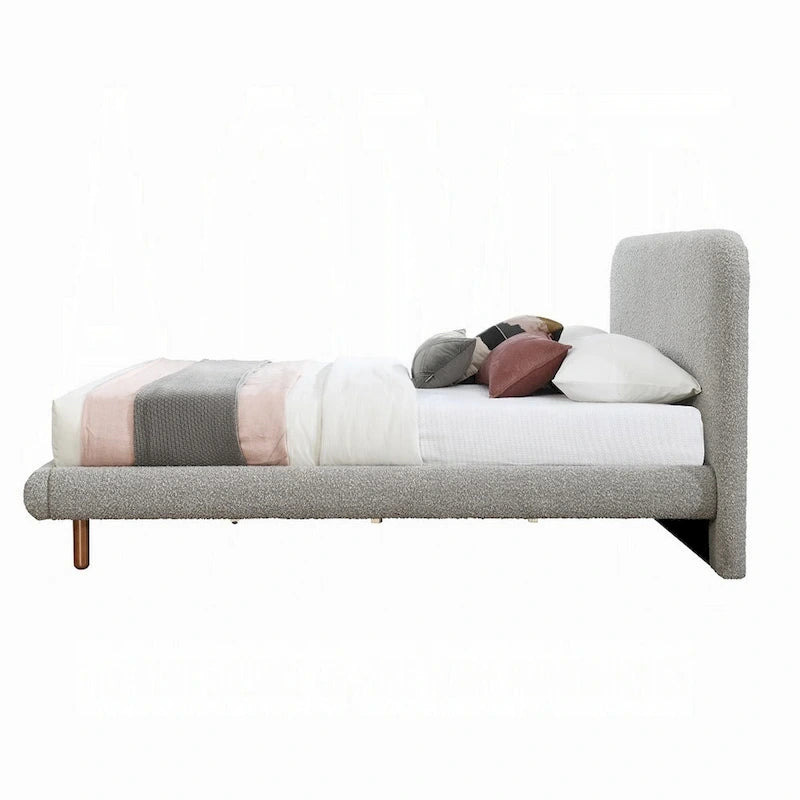 Lit Damazy King Size, bords arrondis, revêtement en bouclette grise, bois brun
