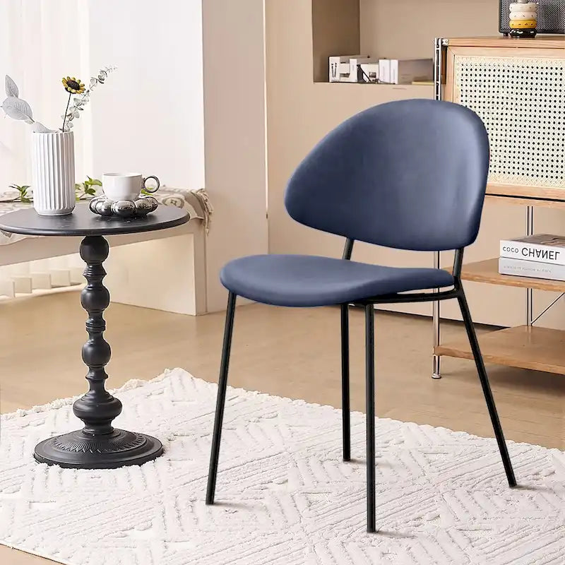 Ensemble de 4 chaises de salle à manger rembourrées en cuir PU, style moderne du milieu du siècle, avec dossier incurvé, pour salle à manger et cuisine.