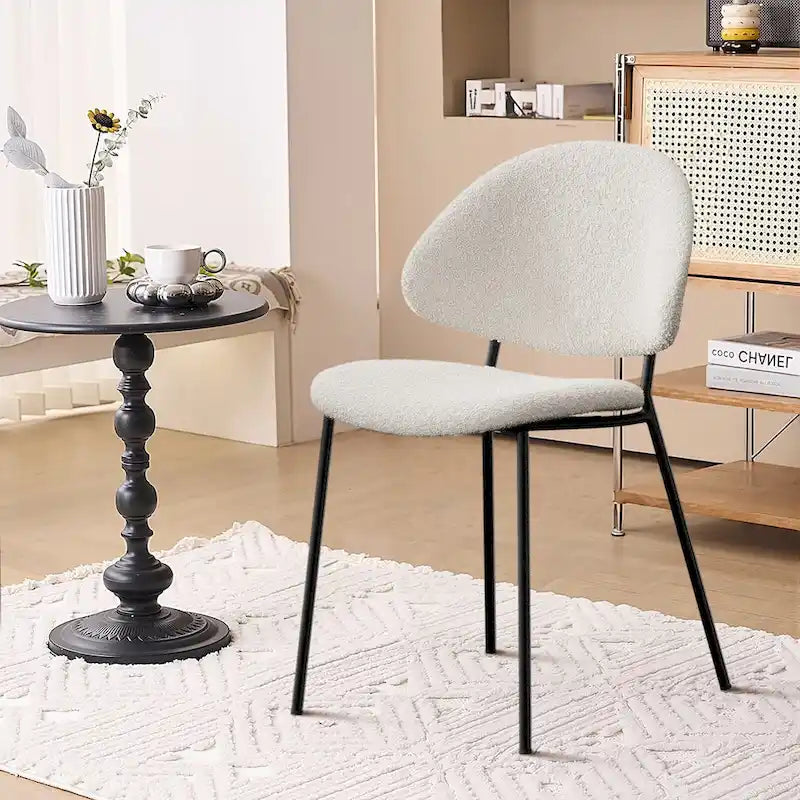 Ensemble de 4 chaises de salle à manger rembourrées en cuir PU, style moderne du milieu du siècle, avec dossier incurvé, pour salle à manger et cuisine.