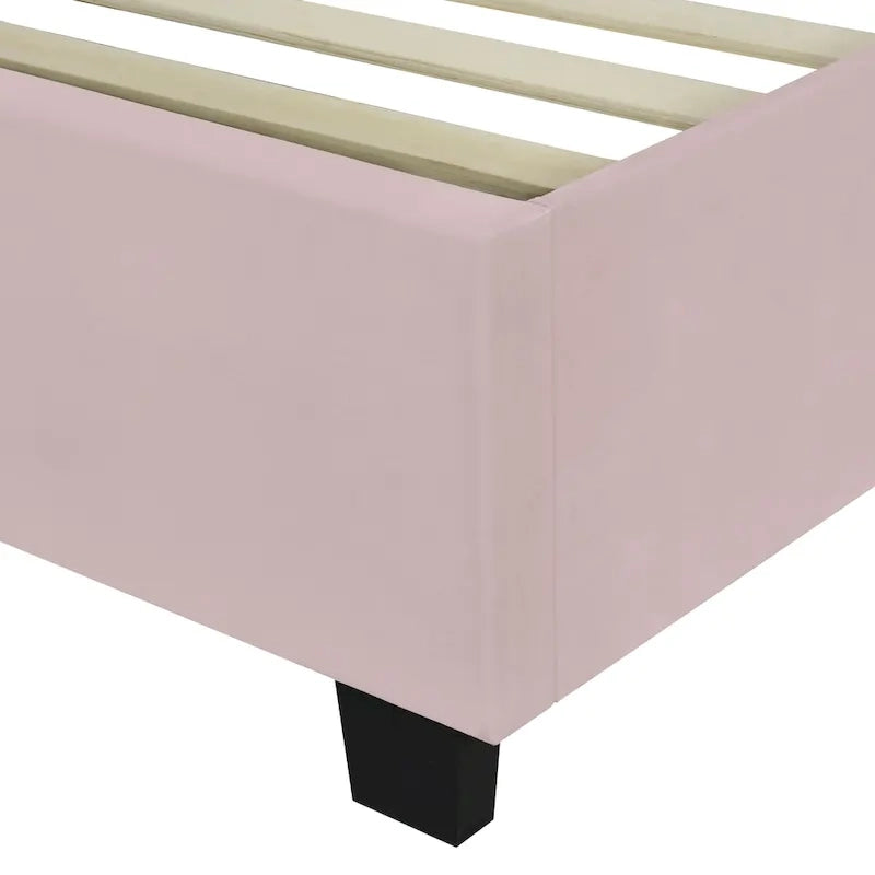Lit plateforme moderne en velours rose, taille standard, avec grande tête de lit pour chambre à coucher