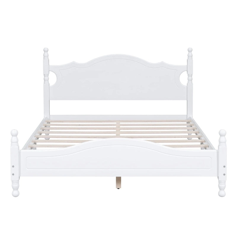 Lit plateforme en bois blanc de style vintage, format queen