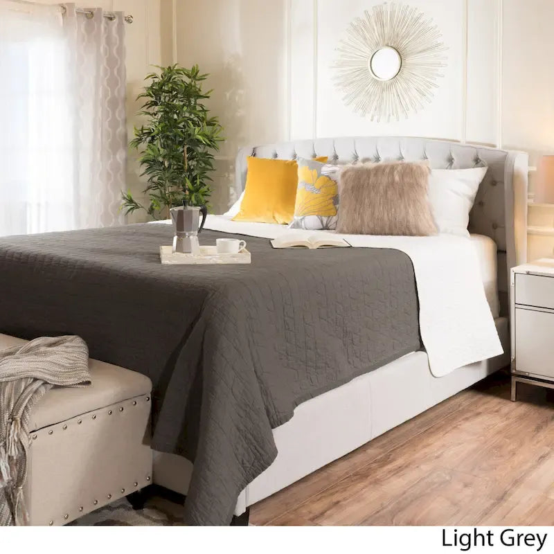Ensemble de lit queen en tissu capitonné Costello de Christopher Knight Home