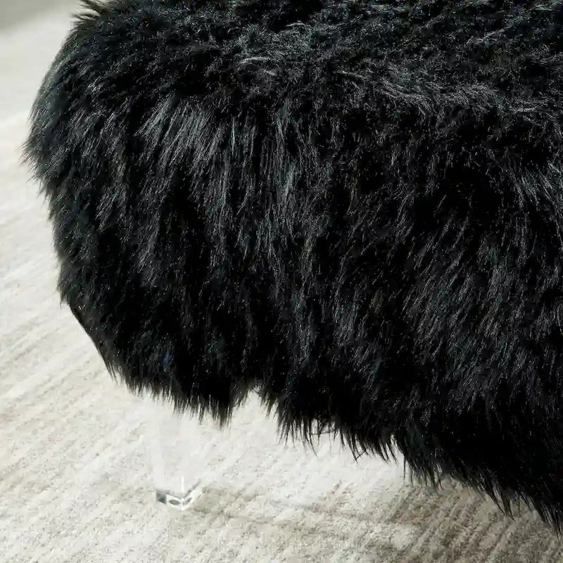 Pouf contemporain Andral en fausse fourrure acrylique de Silver Orchid