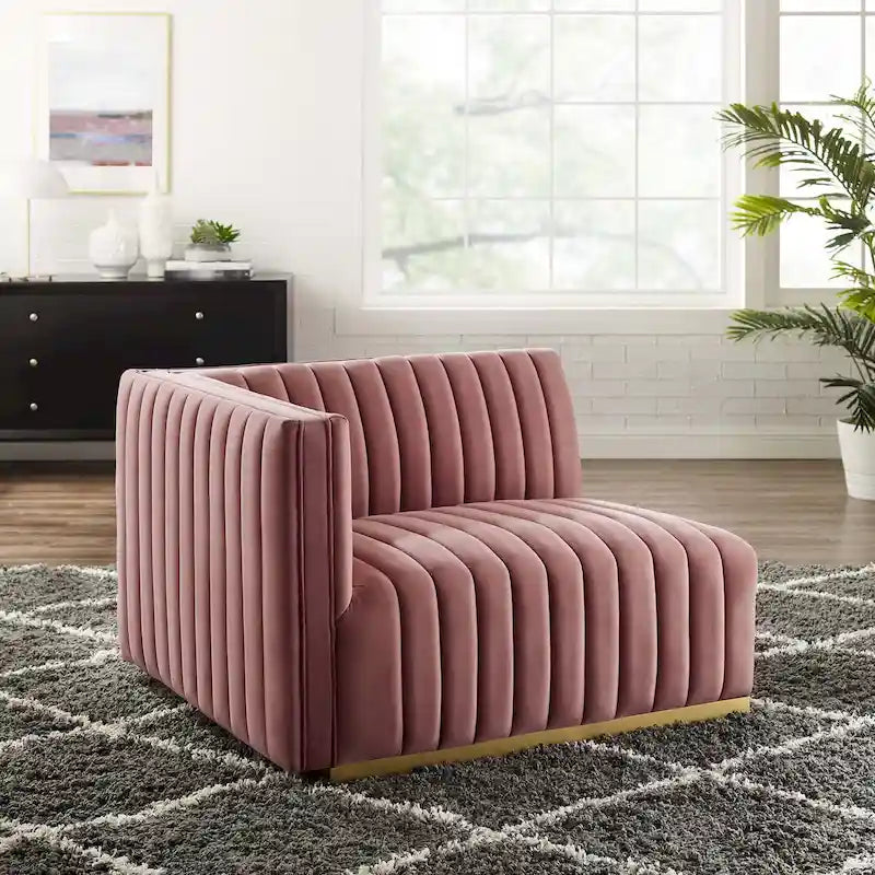 Fauteuil Conjure Channel capitonné en velours performant avec accoudoir gauche