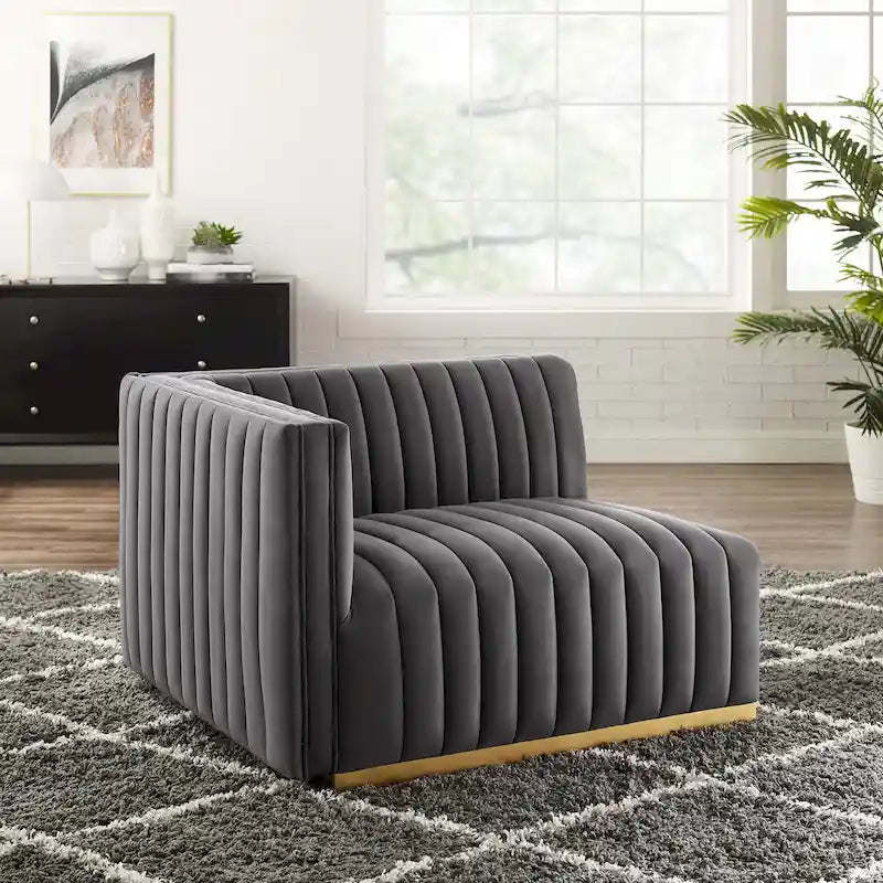 Fauteuil Conjure Channel capitonné en velours performant avec accoudoir gauche