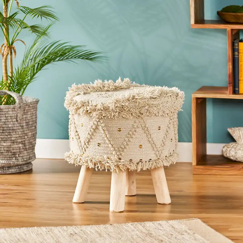 Tabouret Roja en tissu bohème fait main par Christopher Knight Home
