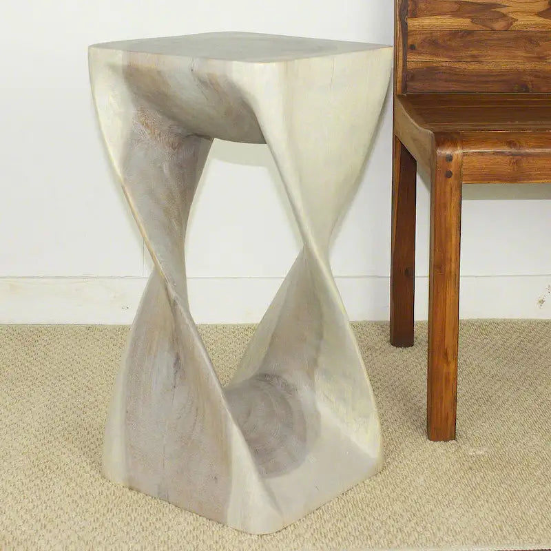 Tabouret Haussmann Original Wood Twist 12 x 12 x 23 po, finition gris huilé