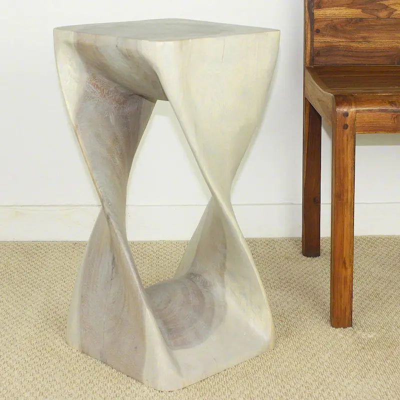 Tabouret Haussmann Original Wood Twist 12 x 12 x 23 po, finition gris huilé