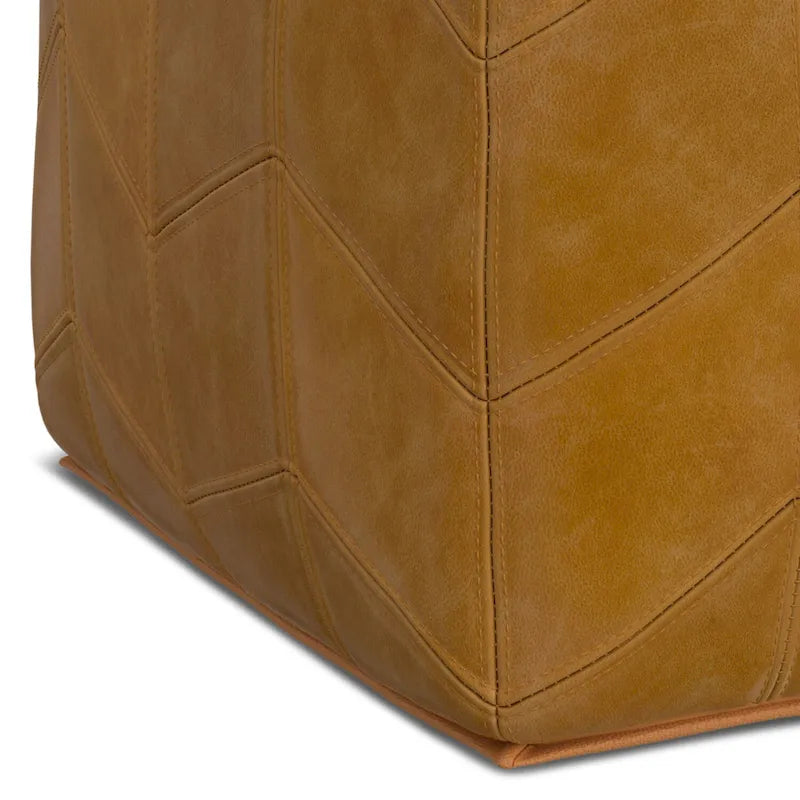 Pouf carré contemporain Gerty de WYNDENHALL en cuir véritable marron