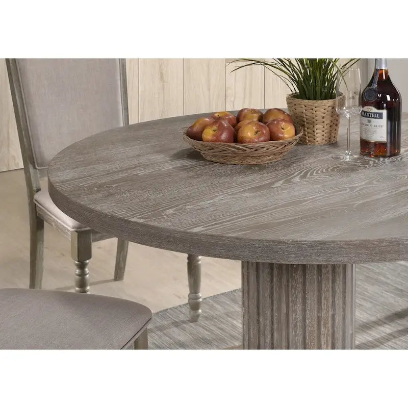 Table de salle à manger Gray Barn Spring Mount en bois massif gris recyclé