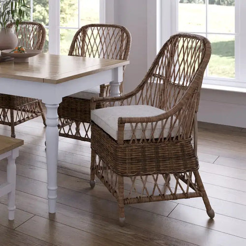 Chaise de salle à manger Bayside Curvilinear en rotin rembourrée par East at Main - 22x23x39