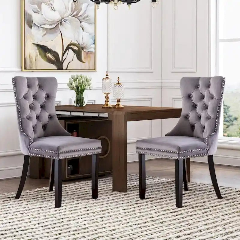 Ensemble de 2 chaises de salle à manger en velours, chaises de salle à manger haut de gamme capitonnées avec dossier clouté et poignées anneaux, pieds en bois massif