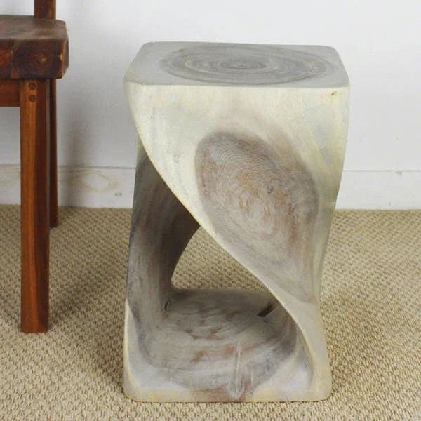 Tabouret Haussmann Original Wood Twist 12 x 12 x 18 po, finition gris huilé