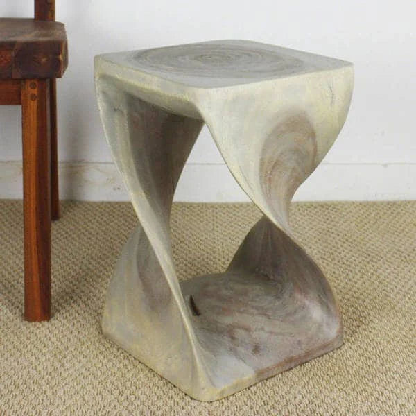 Tabouret Haussmann Original Wood Twist 12 x 12 x 18 po, finition gris huilé