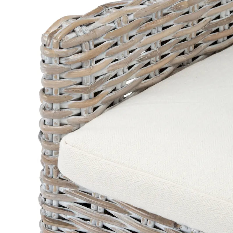 Fauteuil d'appoint SAFAVIEH Winnifred en rotin style côtier avec coussin - 47 cm (L) x 58 cm (l) x 97 cm (H) - 48 cm (L) x 58 cm (P) x 97 cm (H)