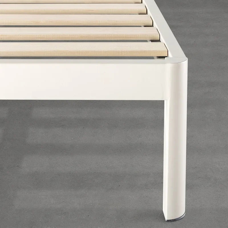 Lit plateforme en métal rembourré KERT par Crown Comfort