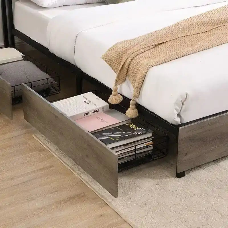 Cadre de lit avec tête de lit de rangement et station de recharge, solide et stable.