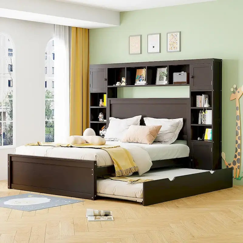 Lit en bois Nestfair Queen Size avec armoire intégrée