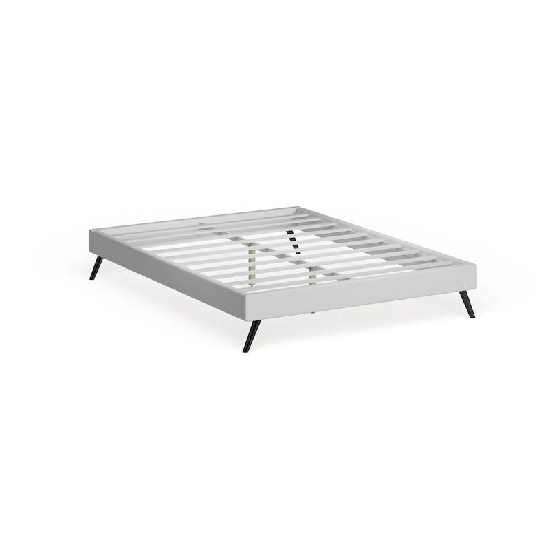 Lit plateforme Carson Carrington Storfors en bois blanc, format Queen, avec pieds ronds évasés
