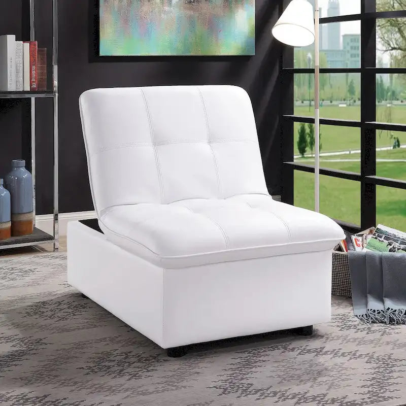 Fauteuil d'appoint Kathleen contemporain en similicuir capitonné et réglable de Porch &amp; Den