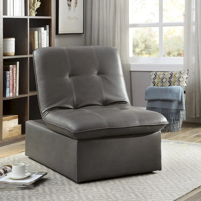 Fauteuil d'appoint Kathleen contemporain en similicuir capitonné et réglable de Porch &amp; Den