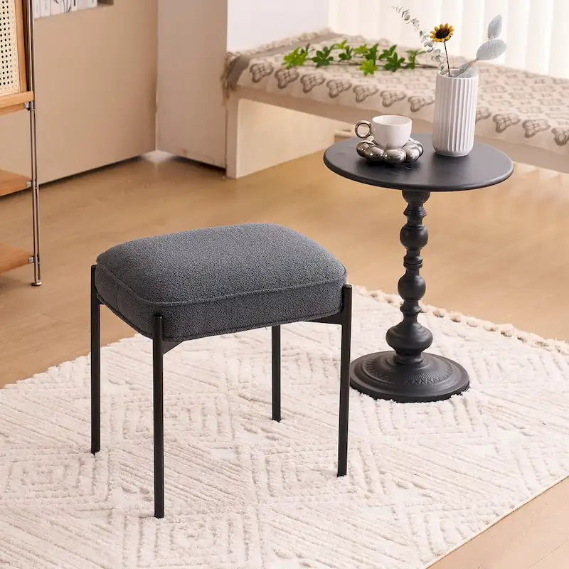Pouf ottoman rectangulaire simple capitonné en polaire d'agneau
