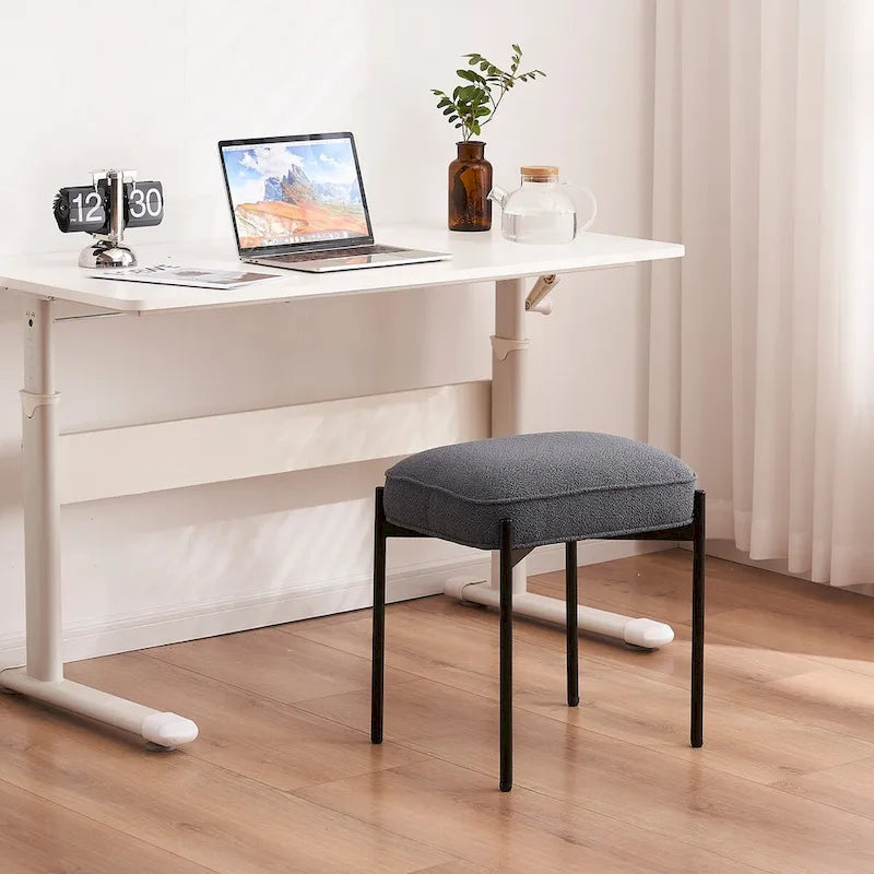 Pouf ottoman rectangulaire simple capitonné en polaire d'agneau