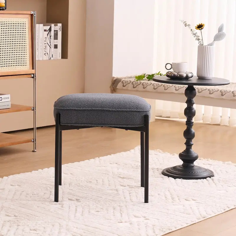 Pouf ottoman rectangulaire simple capitonné en polaire d'agneau