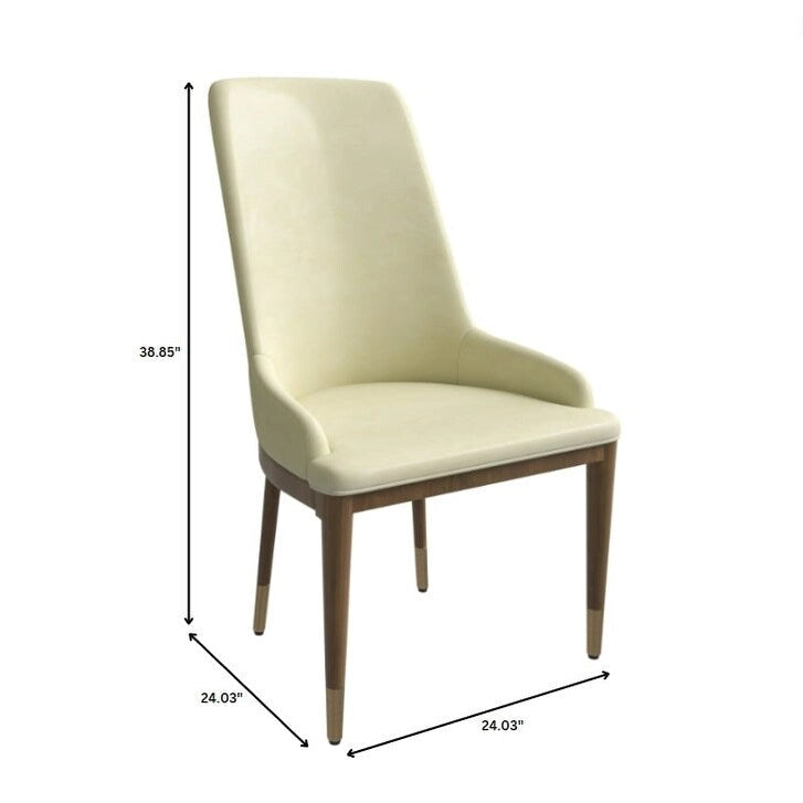 Chaise de salle à manger en cuir rembourré avec structure en bois d'hévéa, dossier haut et pieds dorés pour salon