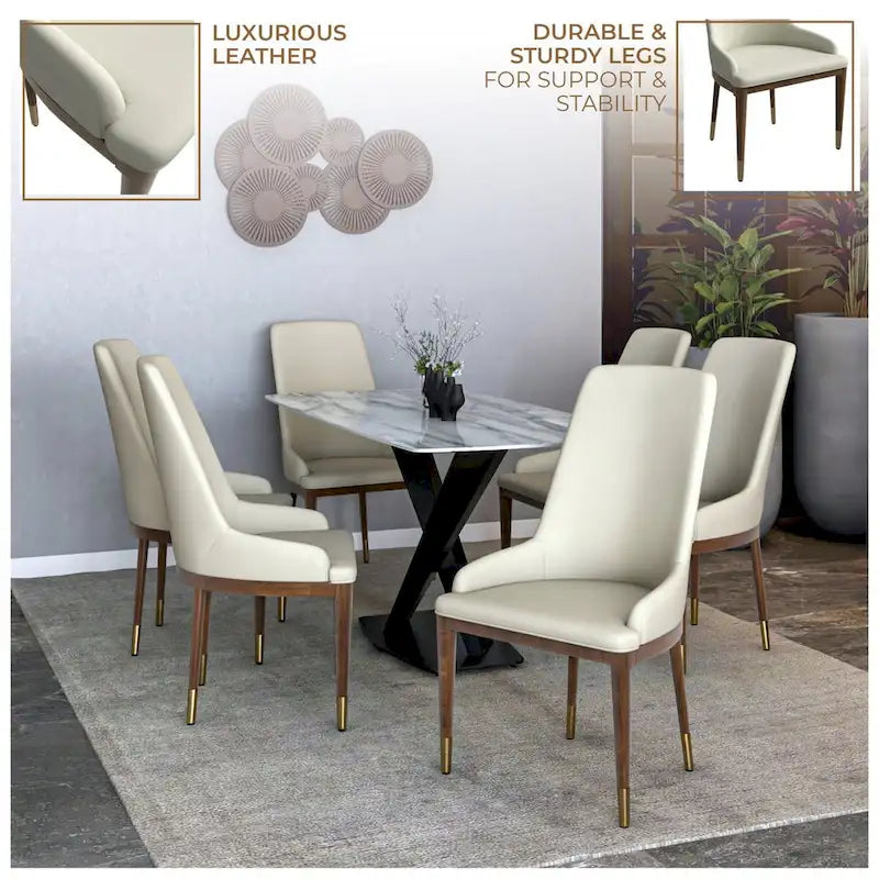 Chaise de salle à manger en cuir rembourré avec structure en bois d'hévéa, dossier haut et pieds dorés pour salon