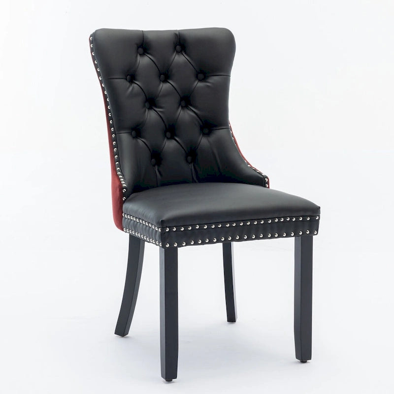 Chaise de salle à manger contemporaine haut de gamme, capitonnée et rembourrée, ornée de clous décoratifs.