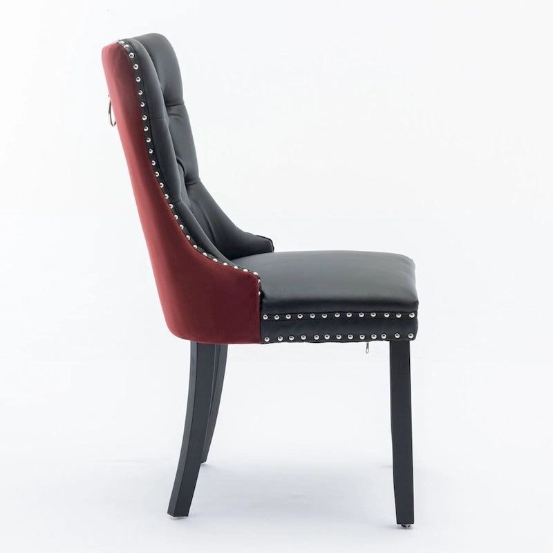Chaise de salle à manger contemporaine haut de gamme, capitonnée et rembourrée, ornée de clous décoratifs.
