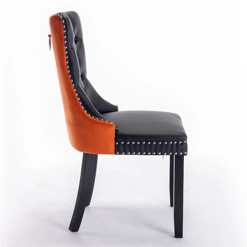 Chaise de salle à manger contemporaine haut de gamme, capitonnée et rembourrée, ornée de clous décoratifs.