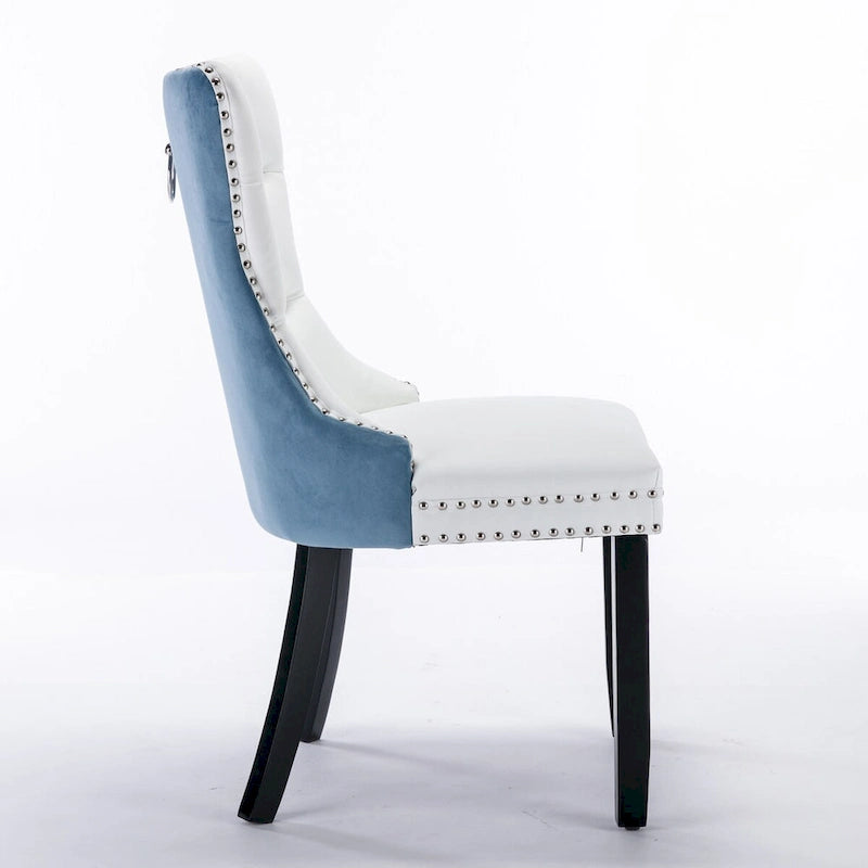 Chaise de salle à manger contemporaine haut de gamme, capitonnée et rembourrée, ornée de clous décoratifs.