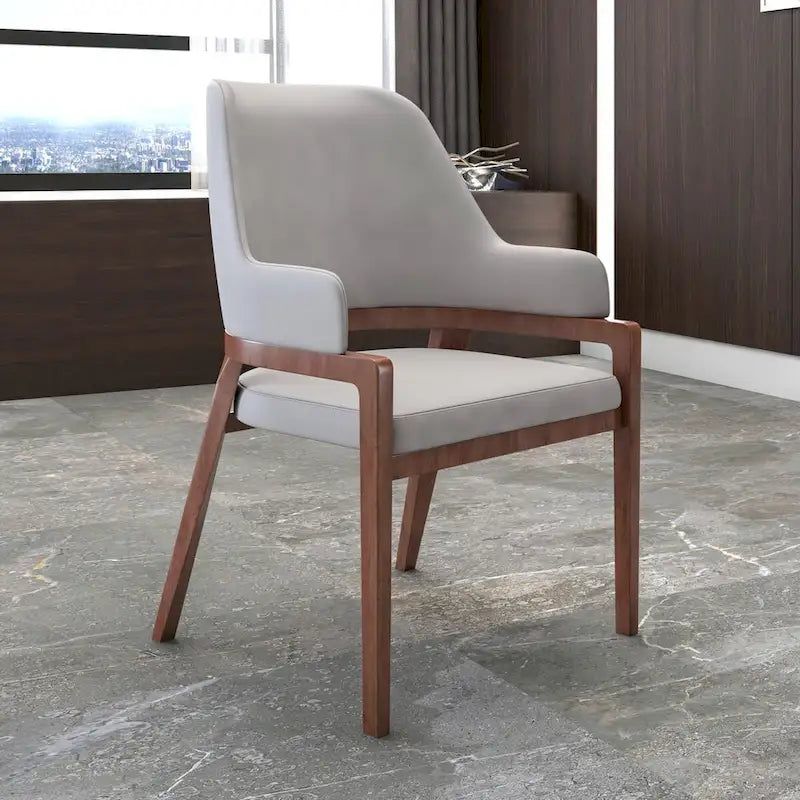 Chaise de salle à manger Ethora en cuir avec dossier ajouré incurvé et pieds en bois d'hévéa