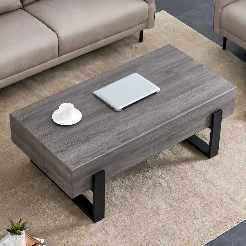 Table basse rustique en MDF à grain de bois gris avec pieds en métal noir - Un espace élégant aux tons de bois naturel