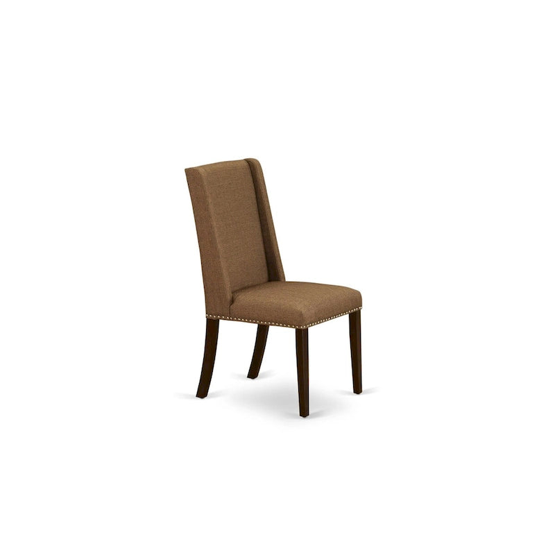 L'ensemble de salle à manger East West Furniture comprend une table rectangulaire à rallonge papillon et des chaises (options de couleur pour l'assise des chaises).