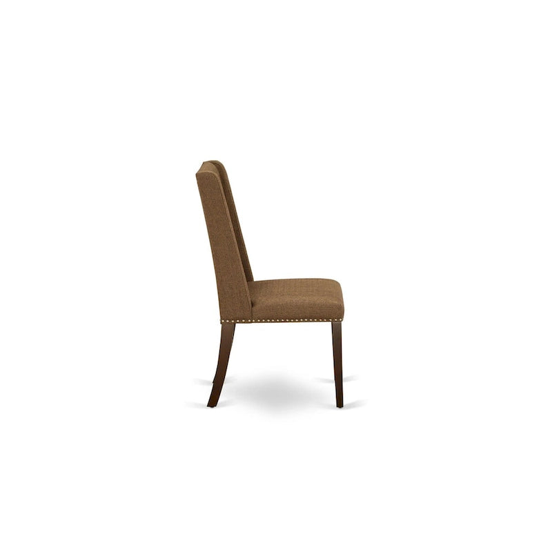 L'ensemble de salle à manger East West Furniture comprend une table rectangulaire à rallonge papillon et des chaises (options de couleur pour l'assise des chaises).