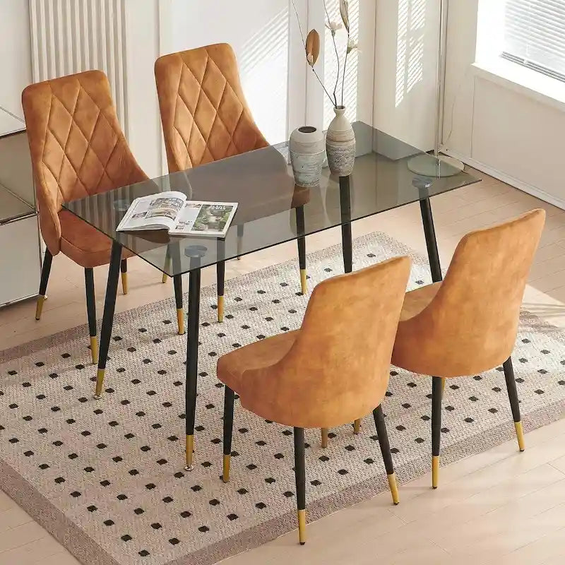 Ensemble table et chaises en verre gris Howtai avec 4 chaises en velours pour cuisine et salle à manger.