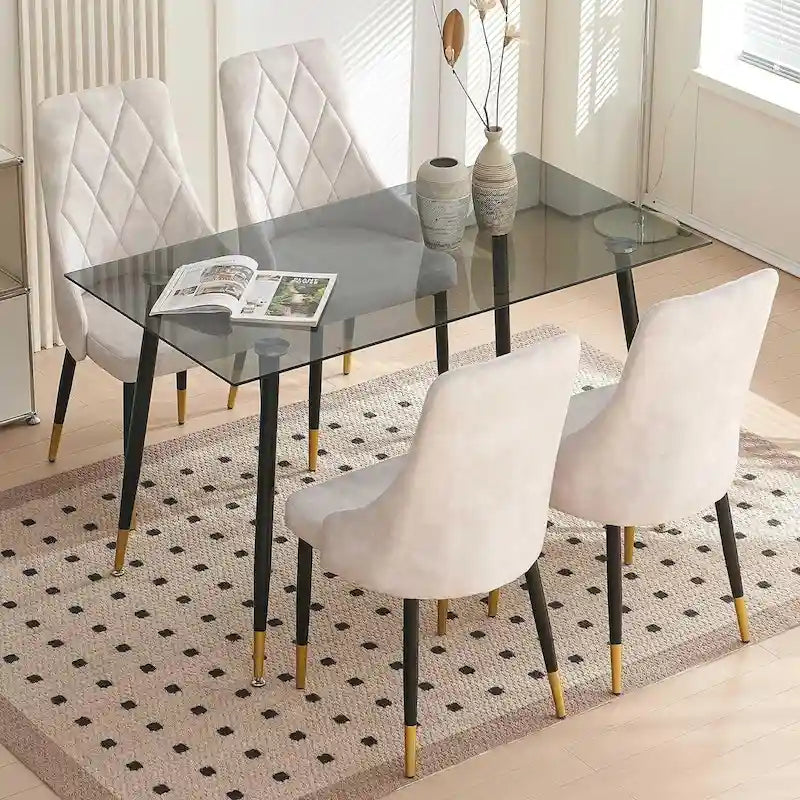 Ensemble table et chaises en verre gris Howtai avec 4 chaises en velours pour cuisine et salle à manger.
