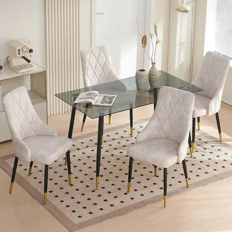 Ensemble table et chaises en verre gris Howtai avec 4 chaises en velours pour cuisine et salle à manger.