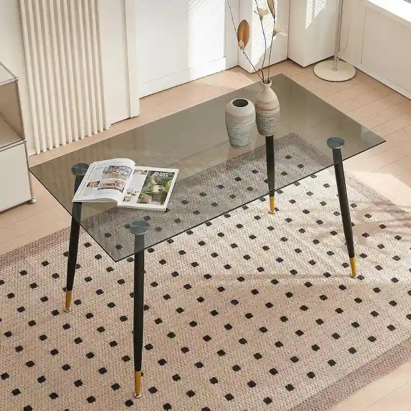 Ensemble table et chaises en verre gris Howtai avec 4 chaises en velours pour cuisine et salle à manger.