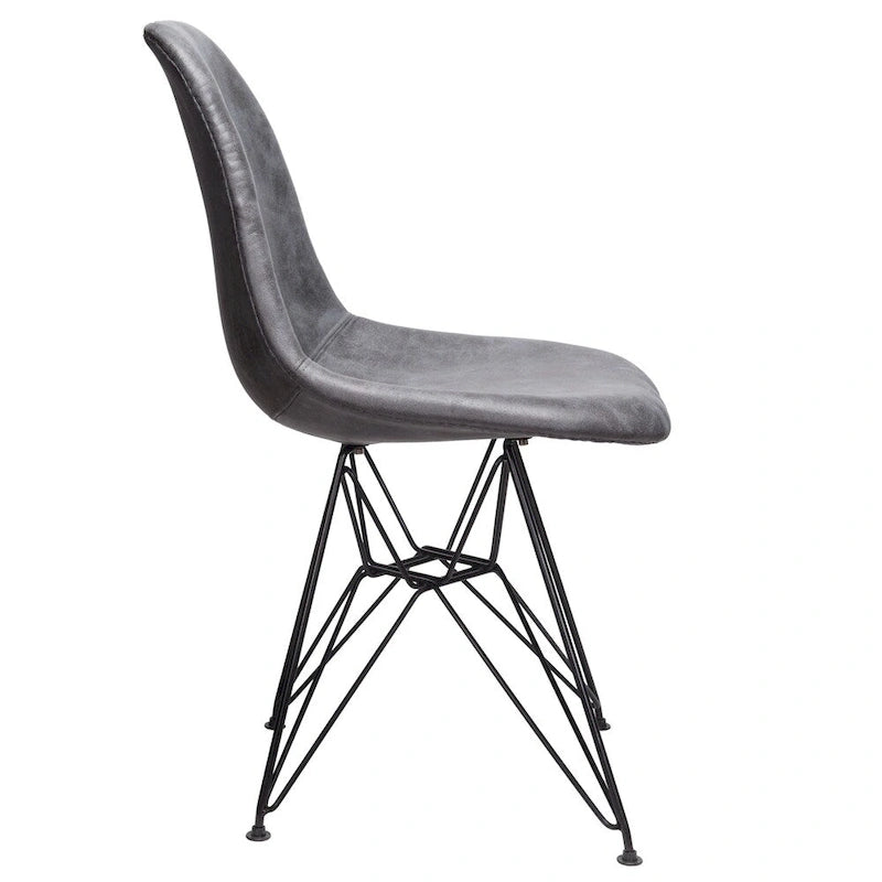 Chaise d'appoint de salle à manger Markle, revêtue de similicuir gris clair, avec pieds en acier noir.