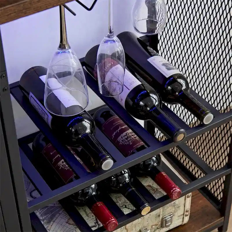 Buffet à 3 niveaux avec bande LED, porte-verres et prise électrique.